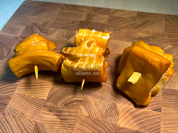 Шашлычок из кальмара х/к в Хотьково