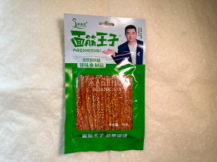 Кукурузные шарики со вкусом сыра: Мучные полоски ЗЕЛЁНЫЕ со вкусом барбекю 76 гр