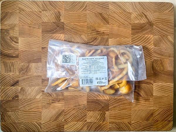 Сыр 150 гр ГОРНЫЙ СЫРОВАР (Ассорти копчёный) в Хотьково