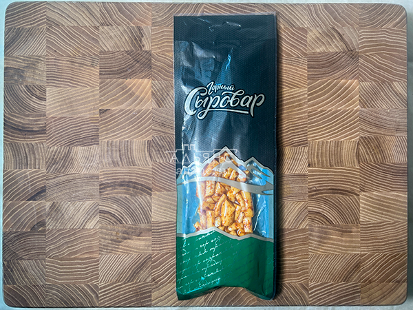 Сыр 60 гр ГОРНЫЙ СЫРОВАР (Бочонок копчёный с аджикой) в Хотьково